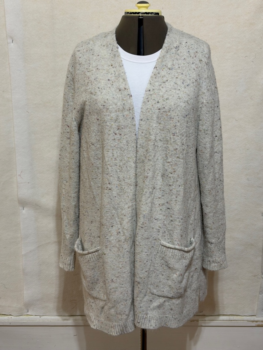 Open-Front Speckled Cream Cardigan with Patch Pockets